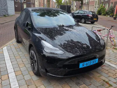 TESLA MODEL Y 2023 MPV Elektrisch te huur